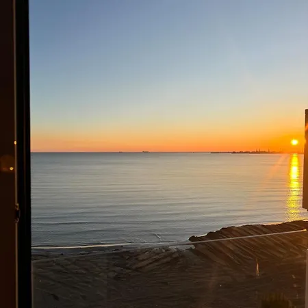 Seaside Serenity شقة دراس