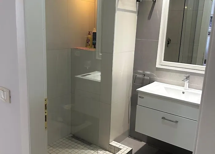 Seaside Serenity 公寓 *