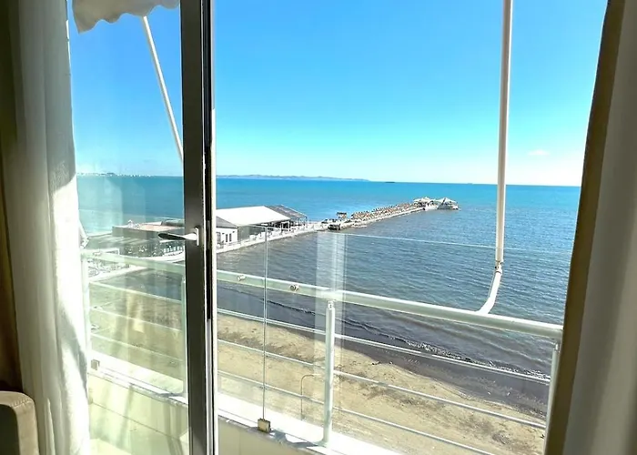 公寓 Seaside Serenity Polisi i Vogel